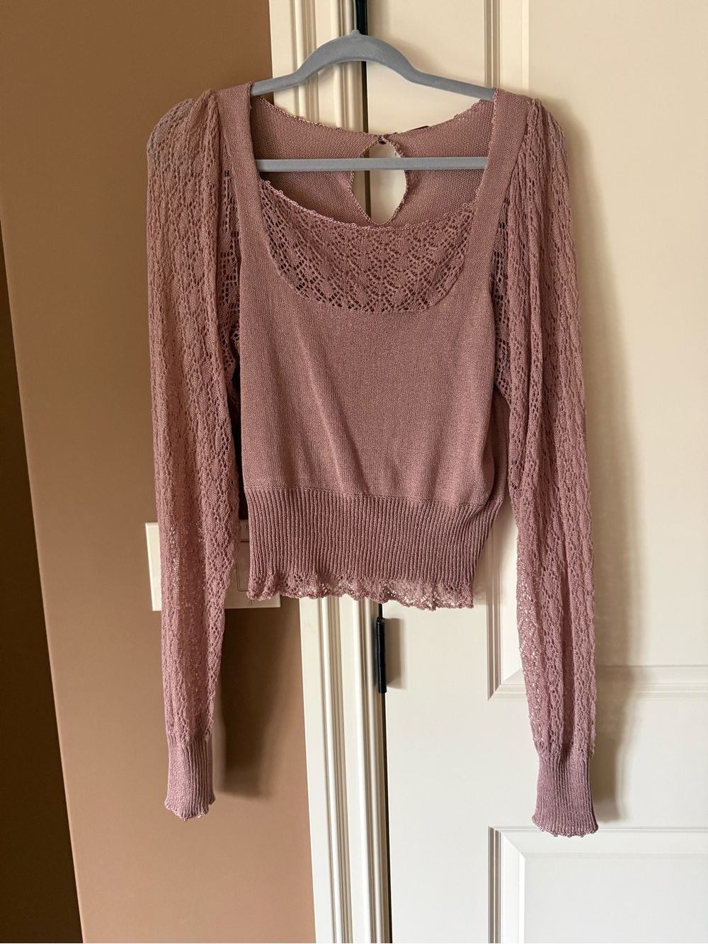 Free people Mauve Lace Puff Sleeve Knit Top